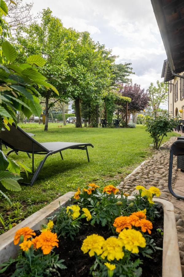 Bottera With Jacuzzi In The Garden Cuneo Langhe Piemonte *