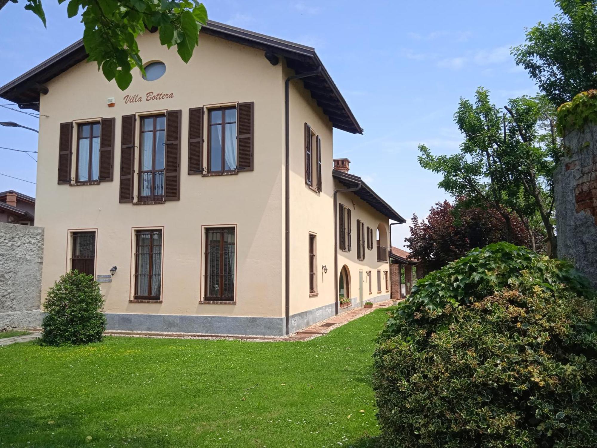 Bottera With Jacuzzi In The Garden Cuneo Langhe Piemonte *