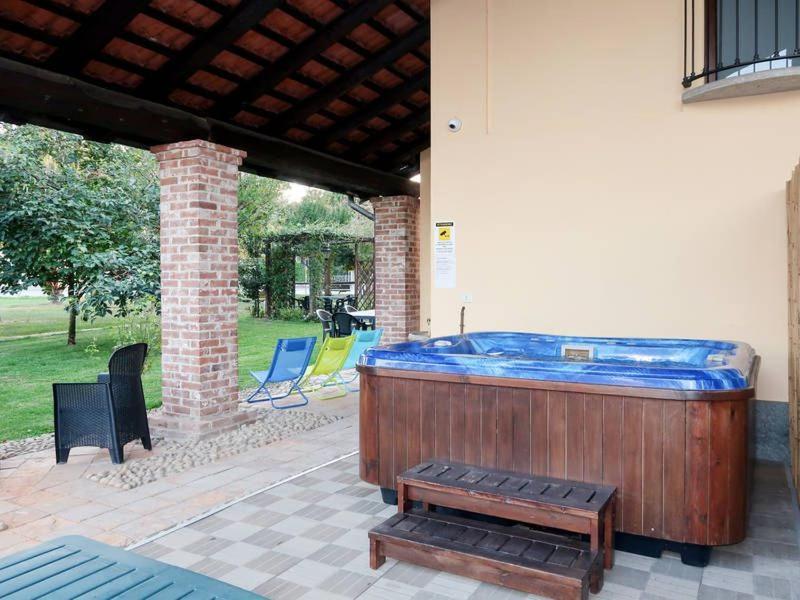 Bottera With Jacuzzi In The Garden Cuneo Langhe Piemonte Riforano