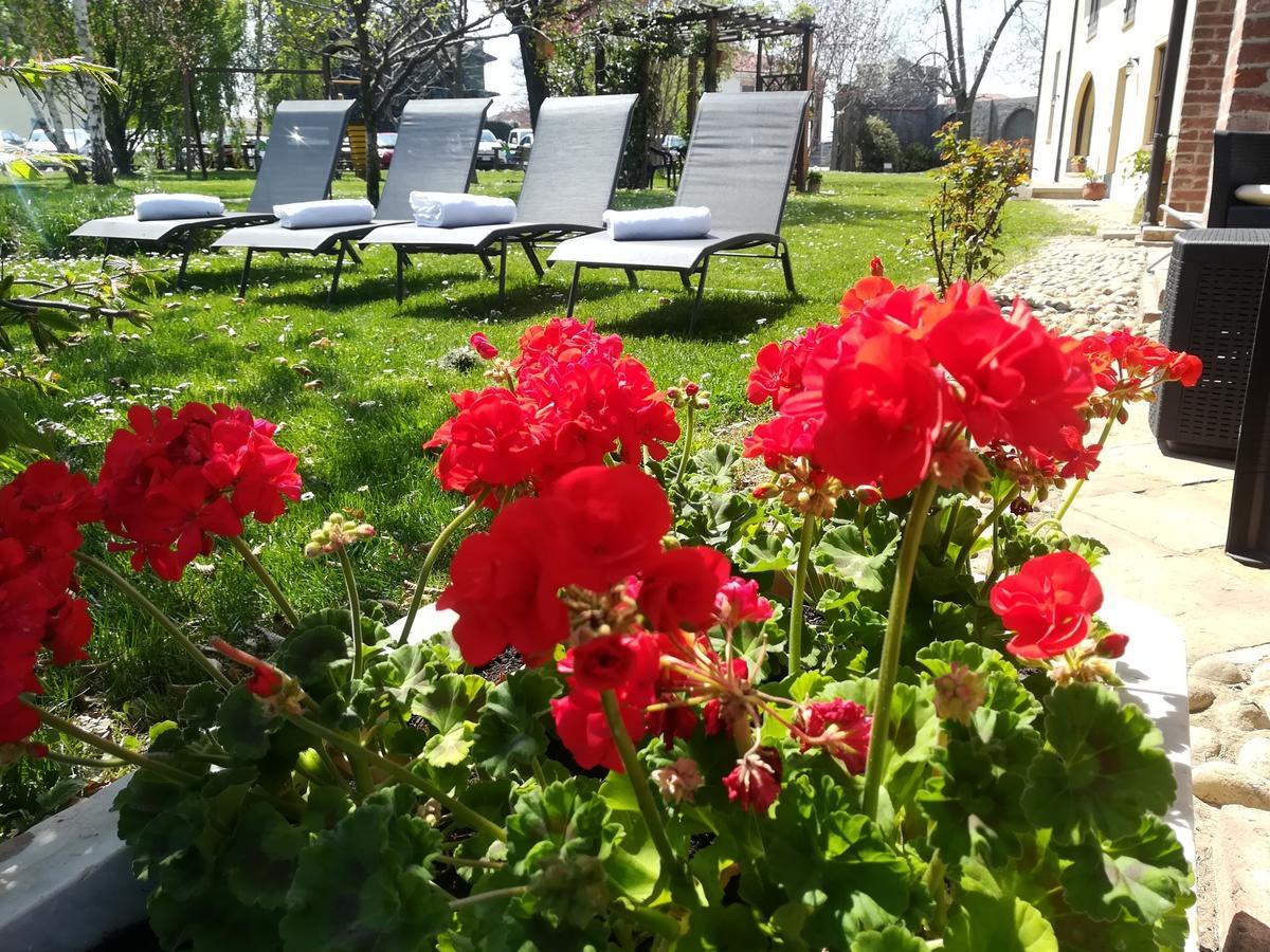 Bottera With Jacuzzi In The Garden Cuneo Langhe Piemonte